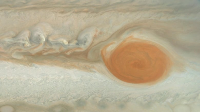 What’s happening to Jupiter’s Great Red Spot? Astronomers see unravelling of 400-year-old storm | CBC News
